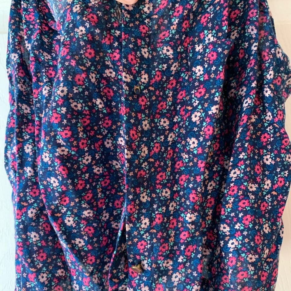 Tank - Picture 2 of 3